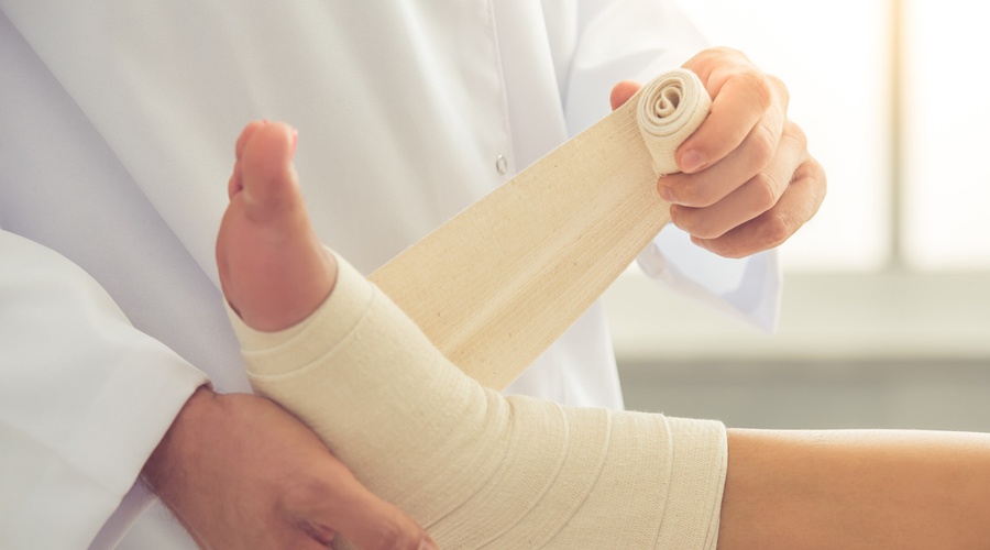 4 DIABETIC WOUND CARE TIPS 4 DIABETIC WOUND CARE TIPS